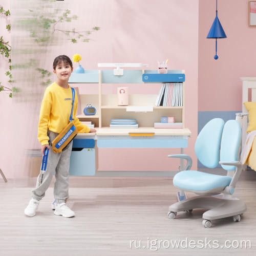 Столовая учебная комната на столе детской мебель